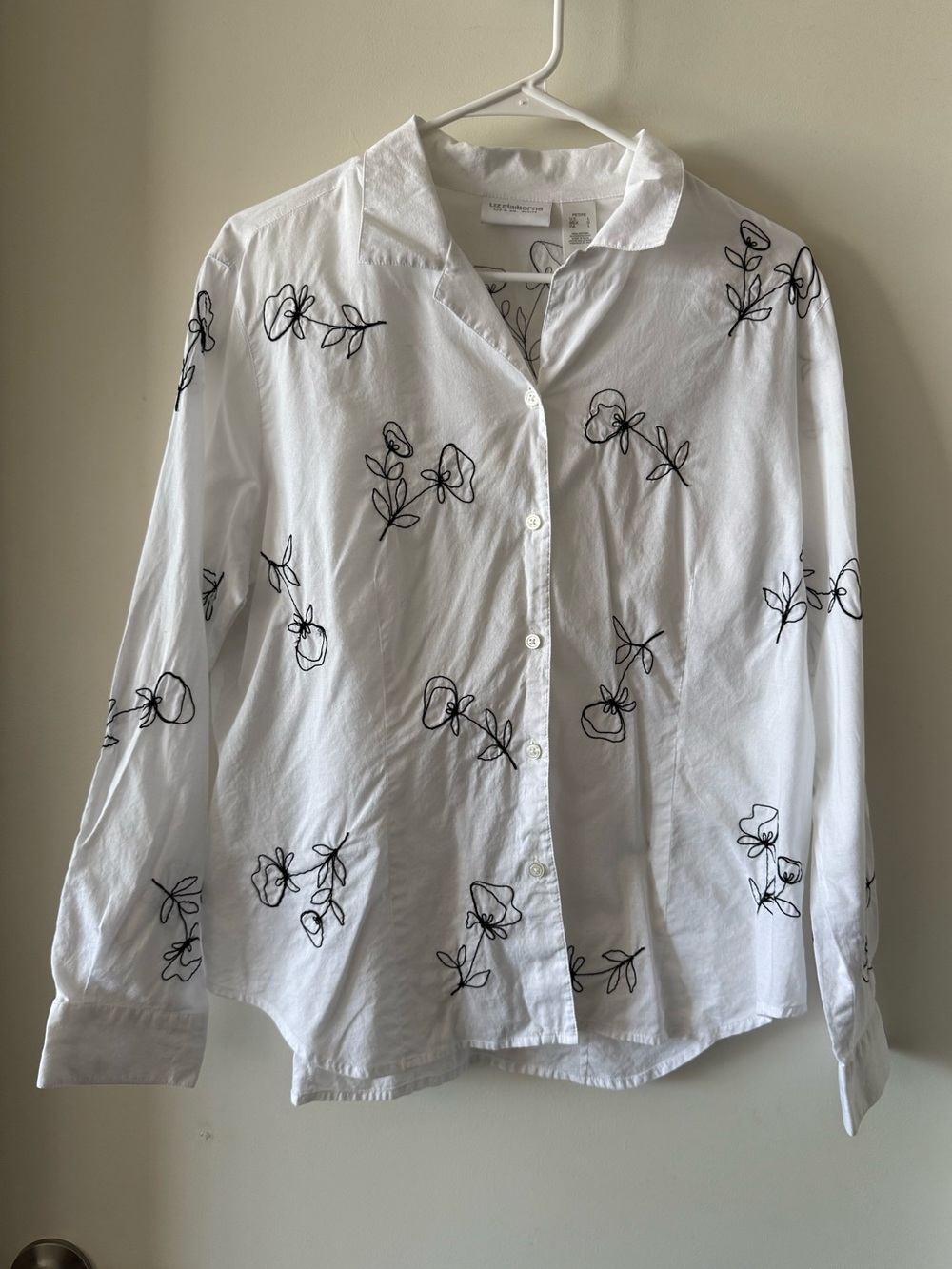 EUC Liz Claiborne Embroidered Floral Cotton Shirt
